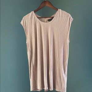 Tahari Sleeveless Top with vertical stripes and mother of pearl button down back